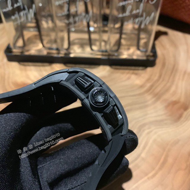 理查德米勒RICHARD MILLE RM011-FM頂級碳纖維殼套男士腕表  gjs2155